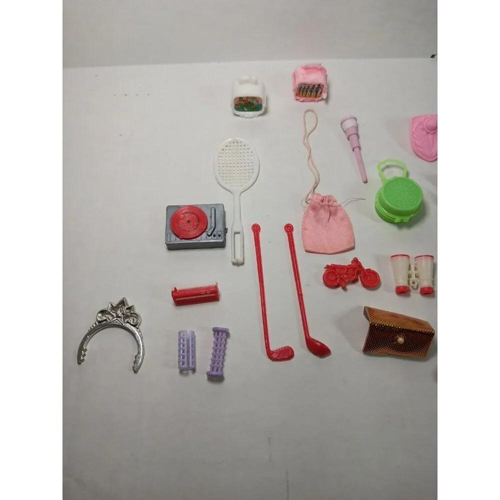Vintage Lot Of 27 Barbie Doll Accesories Holographic Tvs Golf Clubs Phone